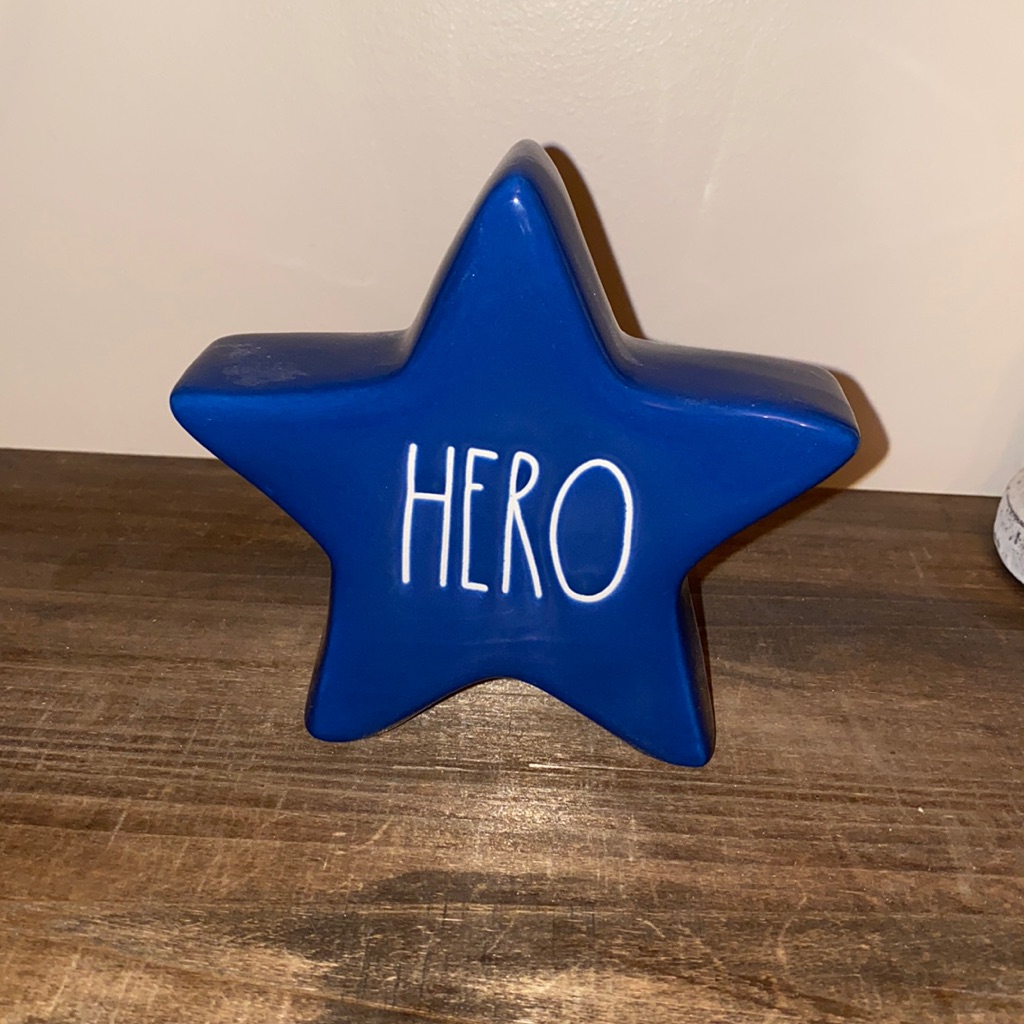 Rae Dunn Hero Star
